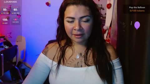 Elizabeth Martinez online show from February 25, 3:52 pm