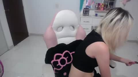  Elizabeth  online show from July 19, 2:47 am