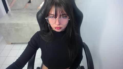 Elizabeth online show from March 2, 12:45 pm