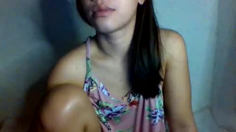 ella_babe25 online show from February 26, 8:30 pm