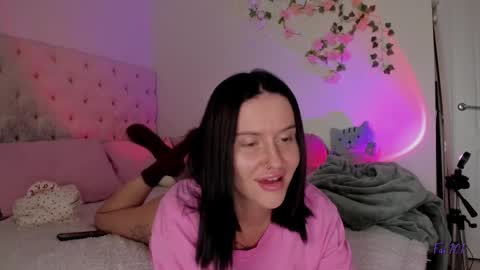 ELLA online show from November 2, 9:02 am