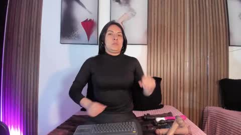 ella rouse online show from January 12, 11:59 am