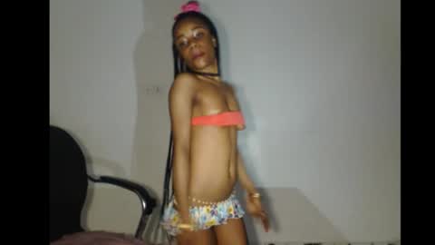 ella online show from November 3, 6:17 am