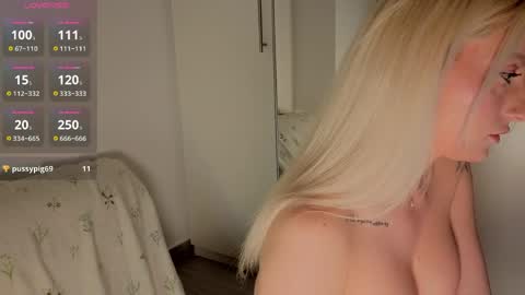 Ella online show from April 16, 4:17 pm