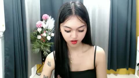 ELLA online show from June 4, 8:46 pm