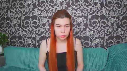 EllaNuar online show from December 22, 5:43 am