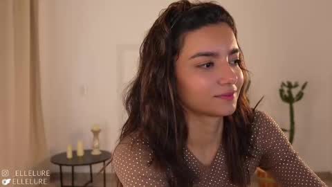 Linda Restrepo online show from February 26, 10:22 pm