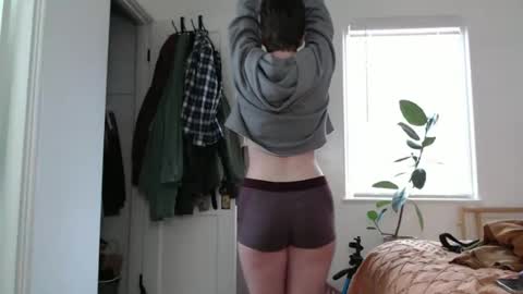 Ellie Rowyn online show from April 1, 7:44 pm