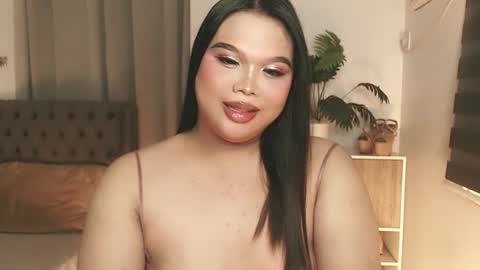 Ellise online show from December 1, 1:09 am