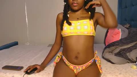 elllanna online show from February 5, 9:51 pm