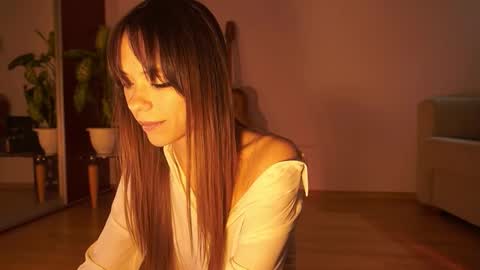 Snapshot of elly_fry chatting on September 23, 6:28 pm Art Place online show from September 23, 6:28 pm