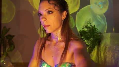 Snapshot of elly_fry chatting on September 26, 6:27 pm Art Place online show from September 26, 6:27 pm