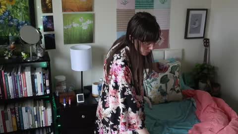 Elly Naomi online show from March 29, 5:12 pm