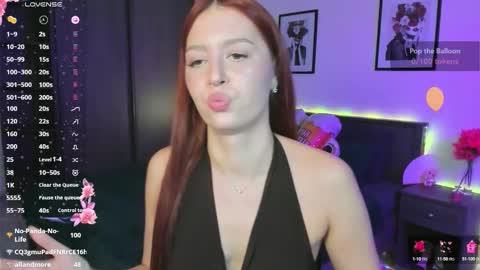 Snapshot of ellypeach chatting on September 30, 3:28 pm EllyPeach online show from September 30, 3:28 pm