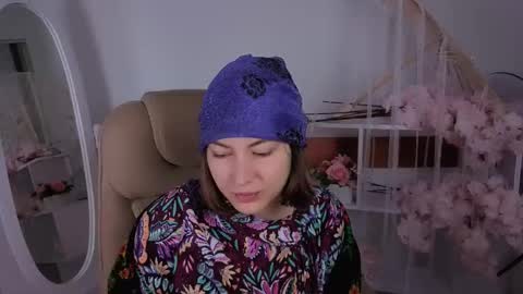 Snapshot of elma_lily chatting on October 14, 5:32 am elma_lily online show from October 14, 5:32 am