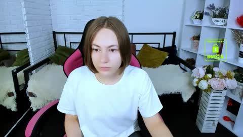 Snapshot of elma_lily chatting on September 24, 6:12 am elma_lily online show from September 24, 6:12 am