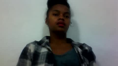 elodie228680 online show from June 8, 3:07 am