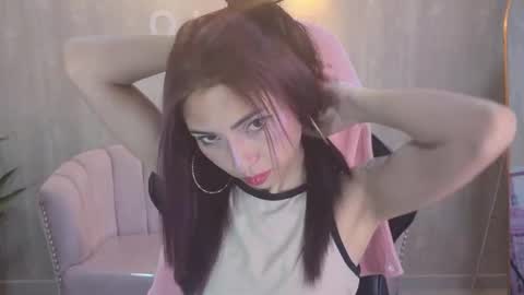 Elody  online show from January 16, 3:13 am