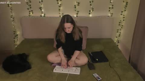 Ela give me a thumbs up if you like it  and this is important for the development of the account online show from February 2, 6:40 pm