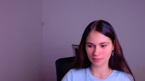 Elsa online show from January 7, 7:38 pm