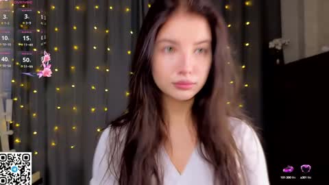 Elizabeth online show from January 23, 8:04 am