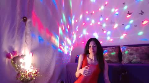 Elisa online show from March 22, 6:58 pm