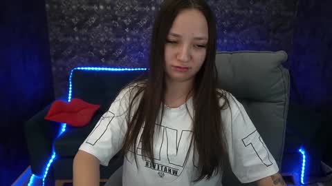 Call me Elis online show from December 5, 1:06 pm