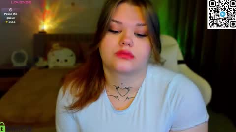 Eliza online show from October 10, 3:33 am