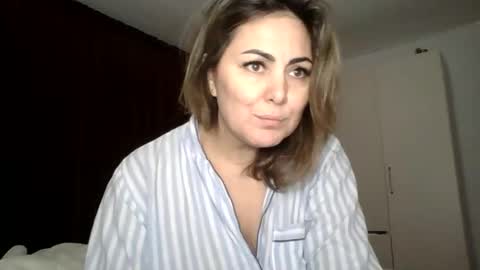 Em online show from September 29, 8:36 pm