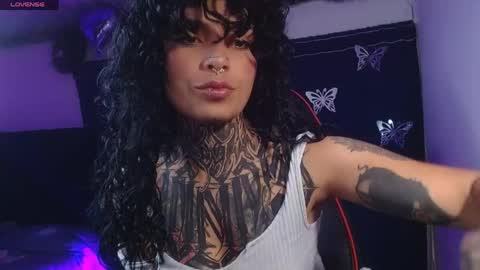 ema_ploxx online show from April 15, 1:17 am