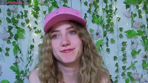 Emma online show from May 9, 9:17 pm