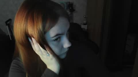 ember__fox online show from March 31, 10:21 pm