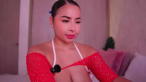    online show from November 15, 6:20 pm