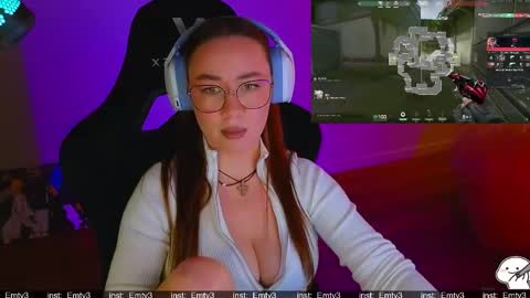 Emili online show from April 4, 10:47 am