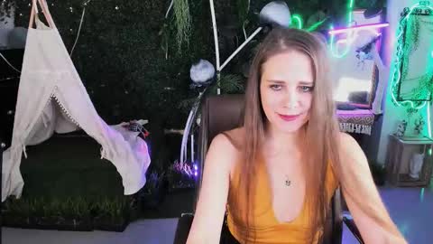 Emilia Bedy online show from November 27, 9:12 am