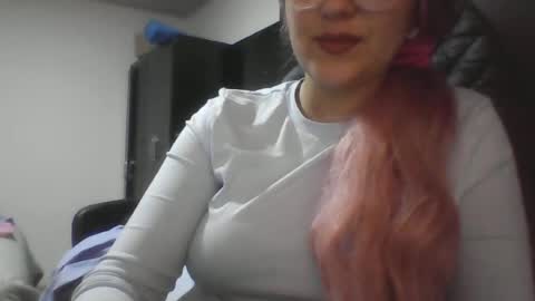 emiliahoney online show from July 3, 9:21 pm
