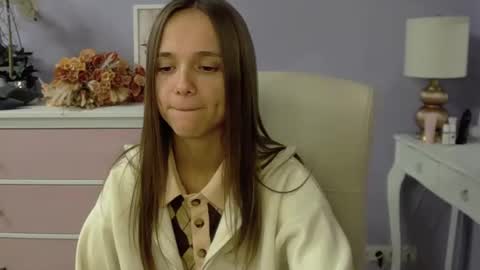 Snapshot of emilly_lust99 chatting on September 30, 6:52 am Emilly online show from September 30, 6:52 am