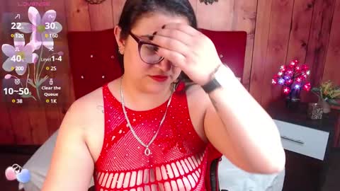 emilly_stones_ online show from December 9, 3:00 pm
