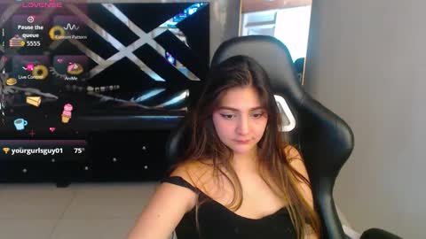 emily_cooper_t online show from March 6, 10:05 pm
