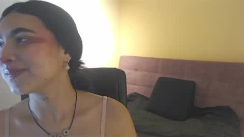 Snapshot of emily_fox_3 chatting on September 12, 4:02 am emily fox 3 online show from September 12, 4:02 am