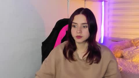 emily_lindey online show from January 11, 3:44 am