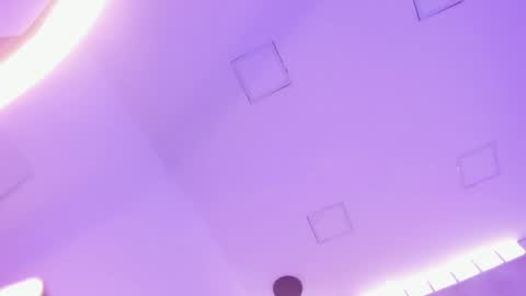 emily_luve online show from April 10, 8:48 pm