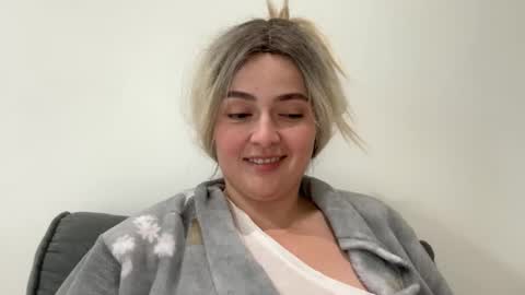 Snapshot of emily_morning_dew chatting on September 23, 1:20 pm emily_morning_dew online show from September 23, 1:20 pm