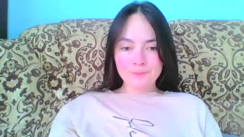 Snapshot of emily_morning_dew chatting on February 8, 9:13 am emily_morning_dew online show from February 8, 9:13 am