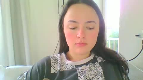 Snapshot of emily_morning_dew chatting on January 27, 7:56 am emily_morning_dew online show from January 27, 7:56 am