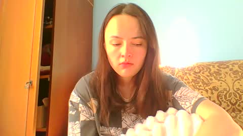 Snapshot of emily_morning_dew chatting on March 10, 6:49 am emily_morning_dew online show from March 10, 6:49 am