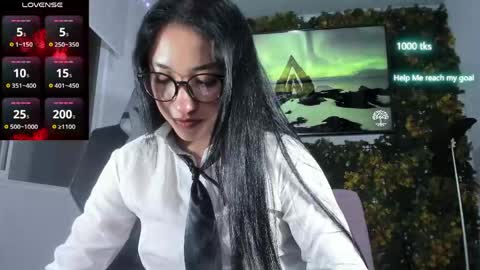 emily_palmeer online show from May 29, 1:36 am