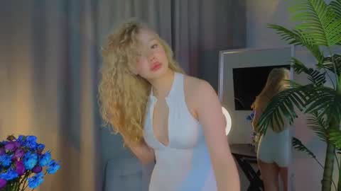 emily shepard online show from November 13, 3:27 am