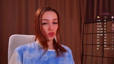 Snapshot of emily_w0w_ chatting on January 23, 5:45 am Lia online show from January 23, 5:45 am