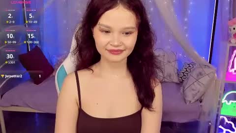 Emilyhaves online show from June 13, 9:29 am